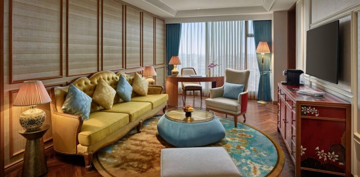 deluxe-suite_1301_01a