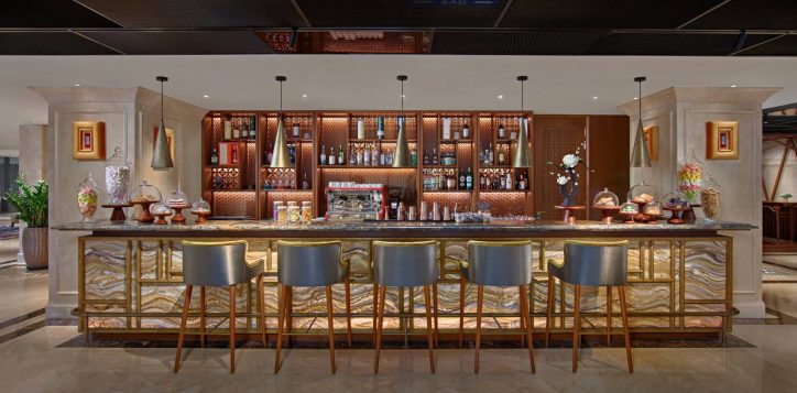lobby-bar_50483-2
