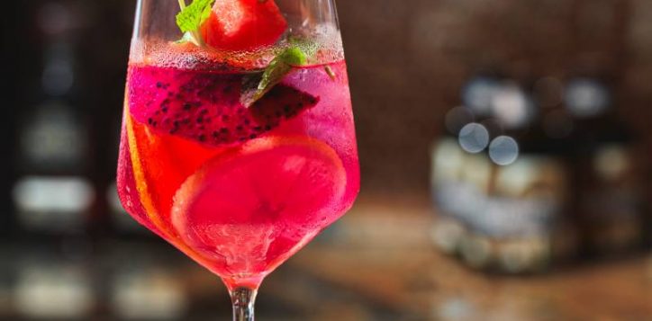 lobby-bar_pink-drink_5936