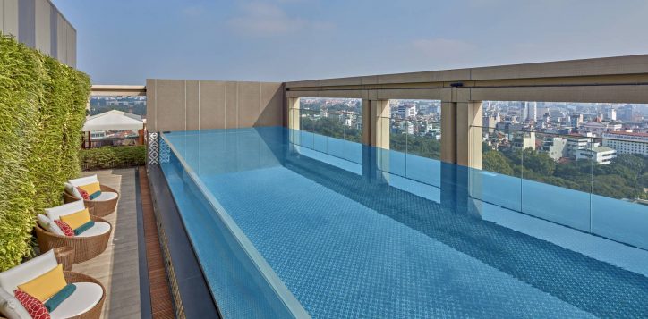 swimmingpool_5954-3-2