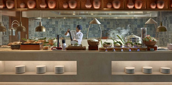 loc-ally-all-day-dinning-restaurant_50740_optimized-2-2