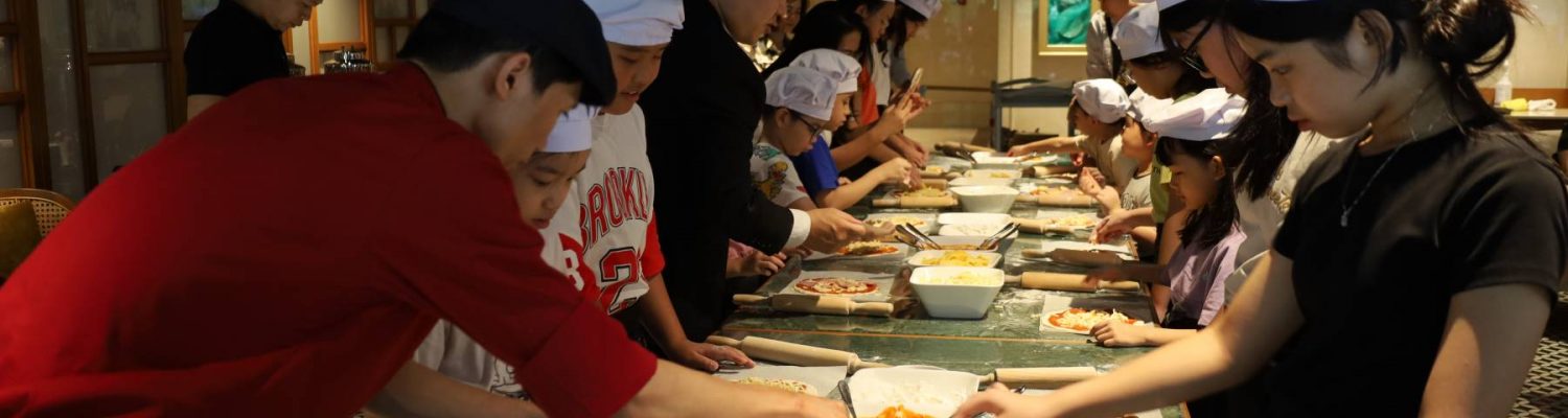 pizza-class-for-kids-at-grand-mercure-hanoi