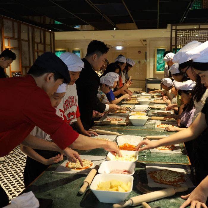 pizza-class-for-kids-tai-grand-mercure-hanoi
