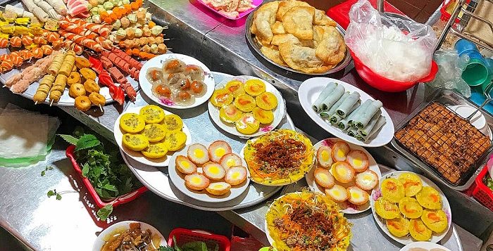 vietnamese-street-food-1_1669727233-2