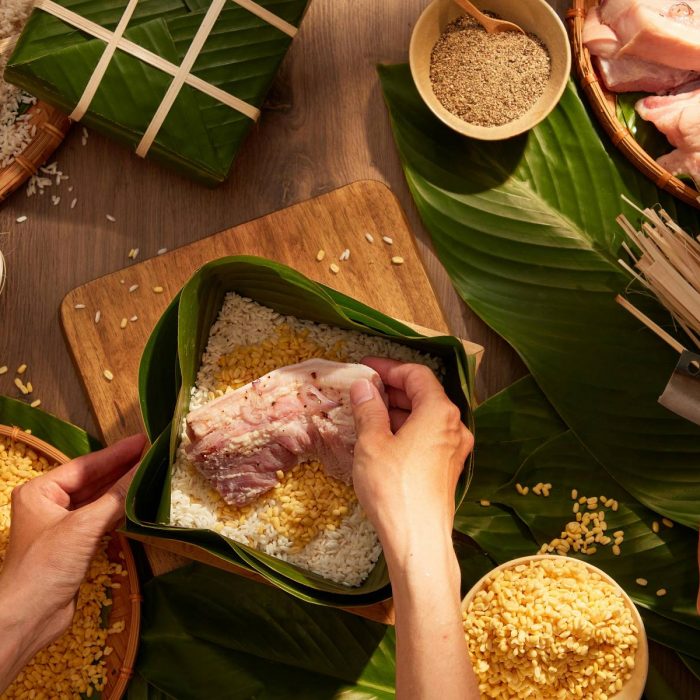 grand-mercure-hanoi-welcomes-the-year-of-the-horse-with-a-traditional-banh-chung-wrapping-experience