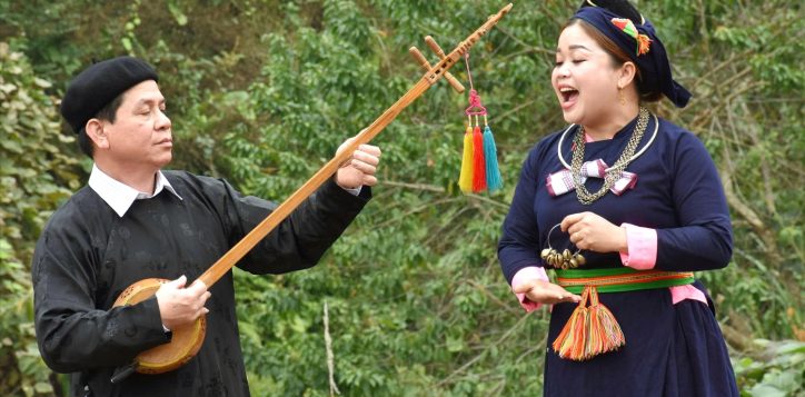 hat-then-musical-performance-by-duo-2-2
