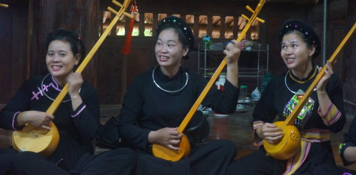 hat-then-vietnamese-band-2