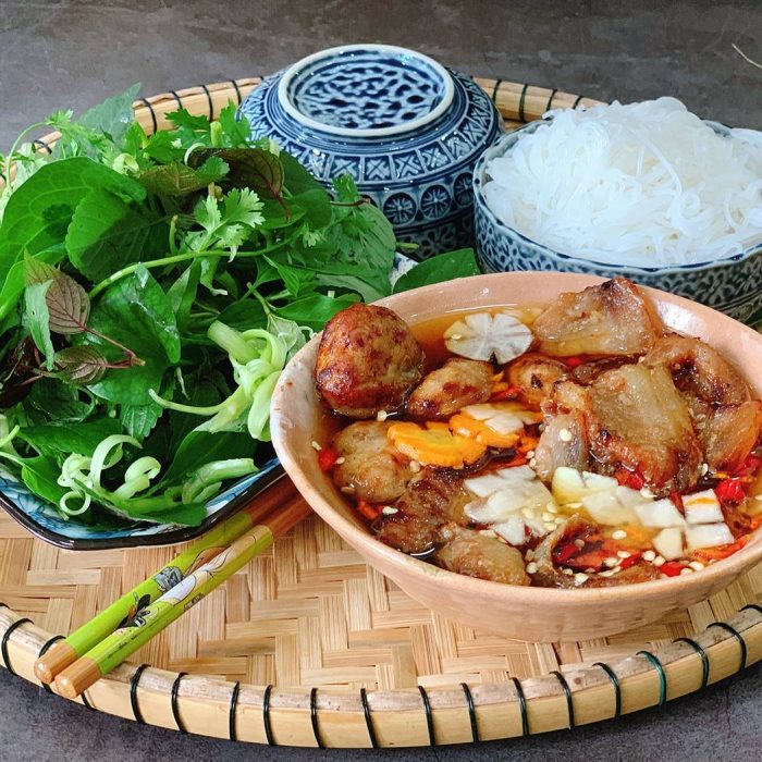 bun-cha-hanoi-discover-the-capitals-iconic-dish
